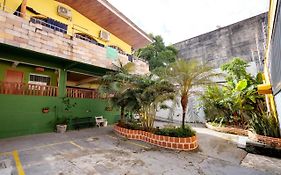 Local Hostel Manaus